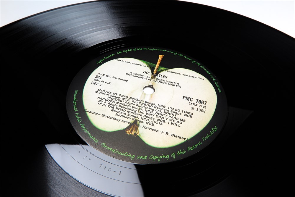 Parlogram Auctions - The Beatles - White Album UK 1968 1st MONO ...